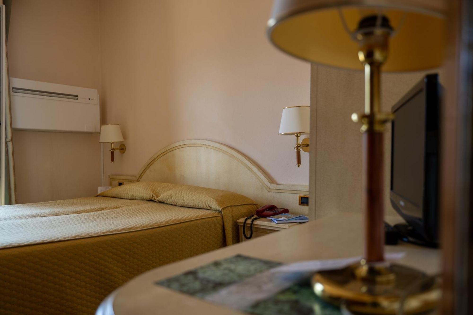 Albergo Villa Edy Tremezzo Kültér fotó